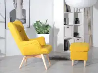 Fotel w nowczesnym stylu do salonu FLORI żółty - buk - aranżacja z pufą MALMO