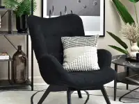 Fotel do salonu FLORI CZARNY BOUCLE - wygodny fotel wypoczynkowy