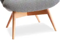 Designerski fotel w stylu angielskim FLORI pepitka - drewniana podstwa