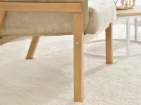 Fotel do salonu LAO BEŻ - DREWNIANE NOGI - fotel na drewnianych nogach
