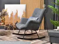 Fotel bujak LAUREN GRAFITOWY NA CZARNYCH PŁOZACH - w aranżacji ze stolikiem IBIA XL