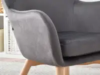 Nowoczesny fotel LETA GRAFITOWY uszak na bukowych nogach - wyprofilowane podłokietniki