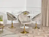 Obrotowe krzesło fotelowe LISA RING WELUR PLATYNA - ZŁOTY - w aranżacji
