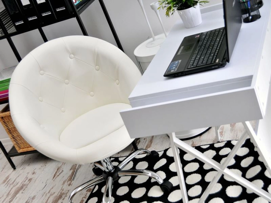 Design i aranżacje z fotel lounge-4 w roli głównej