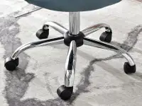 Wygodny fotel do biurka LOUNGE 4 NIEBIESKI + CHROM - mobilna podstawa