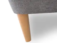 Nowoczesny fotel salonowy MALMO szary - drewniane nóżki