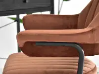 Welurowy fotel biurowy MERLIN MIEDZIANY - CZARNY - krzesło biurowe z podłokietikami