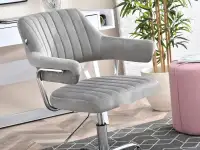 Fotel na kółkach MERLIN SZARY welurowy glamour do biurka - komfortowe siedzisko