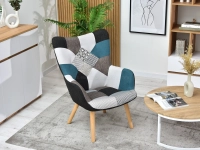 Fotel ze wzorem NURIA PATCHWORK 4 - nogi BUK - w aranżacji ze stolikiem KODIA