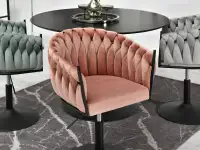 Fotel pleciony obrotowy ROSA RING PUDROWY RÓŻ - CZARNA noga - nowoczesna forma