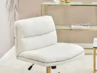 Kremowy fotel obrotowy SCARLET BOUCLE ZŁOTA PODSTAWA - miękkie siedzisko