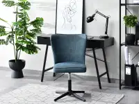 Krzesło regulowane SELLA CROSS JEANS CZARNA NOGA - w aranżacji z biurkiem GAVLE