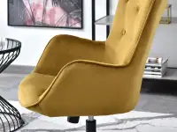 Stylowy pikowany fotel TRINI ZŁOTY NA CZARNEJ NODZE - charakterystczne detale