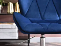 Mały fotel glamour VELO GRANAT velvet podstawa chrom - charakterystyczne detale