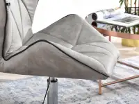 Fotel pikowany VELO SZARY COWBOY na chromowanej stopie - charakterystyczne detale