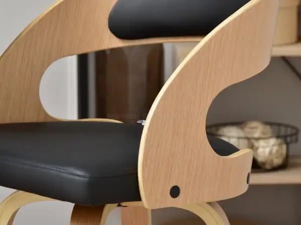 Krzesło barowe obrotowe - wygodne i wszechstronne rozwiązanie dla przestrzeni barowych