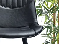Krzesło barowe z oparciem AZRA z brązowej skóry+czarna noga - wygodna bryła