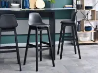 Designerskie krzesło barowe ELMO czarne - nowoczesna forma