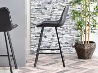 Krzesło barowe ESCI CZARNE ze skóry eko z przeszyciami - bok