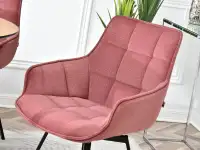 Welurowe krzesło pikwane ARUBA PUDROWY RÓŻ obracane - komfortowe siedzisko