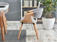 Eleganckie krzesło BENT SZARY-DĄB z drewna giętego i tkaniny - nowoczesna bryła
