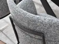 Krzesło BIAGIO SZARE melanżowe z podłokietnikami - praktyczny uchwyt