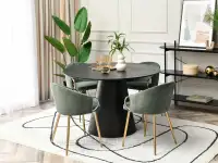 Modne zielone krzesło do kuchni CLARA ZŁOTA PODSTAWA - w aranżacji ze stołem OTTO