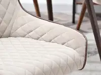 Krzesło z pikowaniem EMANU BEŻOWE tapicerowane do salonu - nowoczesna forma