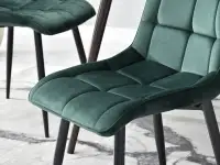 Krzesło welurowe HUGO BUTELKOWA ZIELEŃ + CZARNE NOGI - charakterystyczne detale