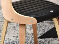 Drewniane krzesło IDRIS BUKOWE Z CZARNYM SKÓRZANYM OBICIEM - orygnalna linia