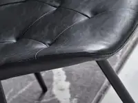 Wygodne krzesło loftowe skórzane LAMIA CZARNE pikowane - detale
