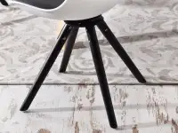 Krzesło z tworzywa LUIS ROT biało - czarne - obrotowa podstawa