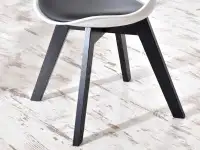 Nowoczesne krzesło do jadalni LUIS WOOD biało-czarne - drewniana noga