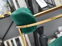 Krzesło z podłokietnikami MALAGA ZIELONE ze złotymi nogami - charakterystyczne detale