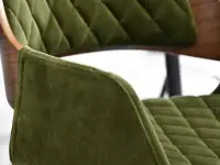 Krzesło MORGAN ZIELONE z pikowanego weluru i drewna orzech - komfortowe podłokietniki