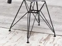 Krzesło MPC ROD TAP PEPITKA na czarnej nodze z drutu - podstawa malowana proszkowo