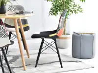 Krzesło MPC WOOD TAP PATCHWORK 4 +  czarna noga - w aranżacji ze stołem TILIA