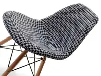 Tapicerowane krzesło z deseniem MPC WOOD TAP pepitka - siedzisko