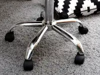 Obrotowe krzesło tapicerowane MOP MOVE TAP patchwork 2  - ruchoma podstawa
