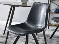 Krzesło przeszywane do loftu PROXI czarny cowboy - komfortowe siedzisko