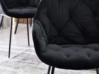 Krzesło z podłokietnikami SABA CZARNE z pikowanego weluru - pikowane siedzisko