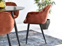 Krzesło kubełkowe SABA MIEDZIANE welurowe na czarnych nogach - profil