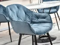 Krzesło pikowane jajo SABA NIEBIESKIE z satynowego weluru - miękkie siedzisko