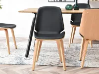 Krzesło drewniane VINCE tapicerowany skórą CZARNY + BUK - przód krzesła w aranżacji