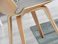 Krzesło VINCE z bukowego drewna gięte i szarej tkaniny - drewniana podstawa