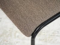 Krzesło baranek do jadalni NILDA JASNY BRĄZ BOUCLE - CZARNY - widoczna struktura tkaniny 