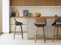 Krzesło barowe z ekoskóry i giętego drewna ORZECH 61 CZARNY H65 - w aranżacji