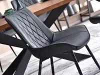 Krzesło ze skóry ekologicznej czarne ADEL NOGA METAL - detale