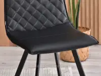 Loftowe krzesło do jadalni AMANDA CZARNA EKOSKÓRA - komfortowe siedzisko