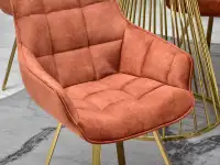Obrotowe krzesło pikowane z weluru ARUBA MIEDŹ - ZŁOTY - charakterystyczne detale